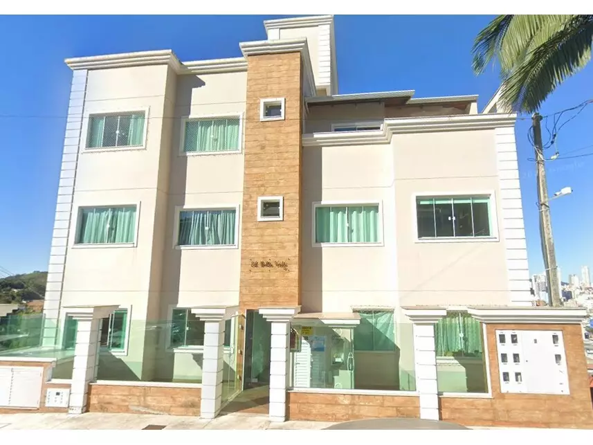 Apartamento à venda em leilão