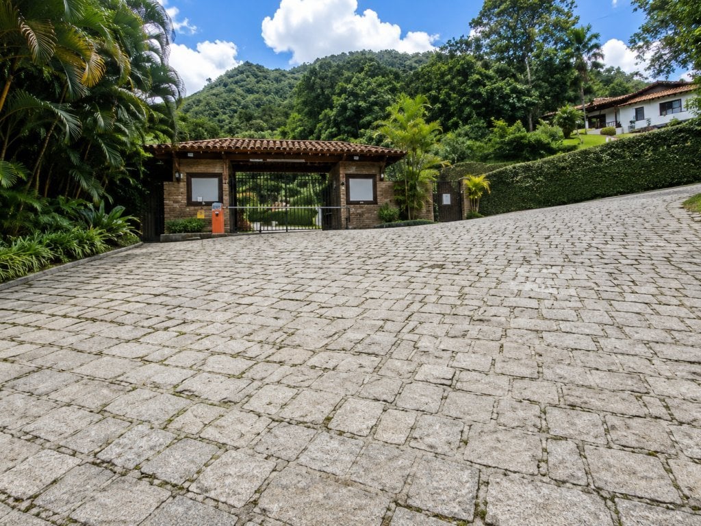 Casa 273 m² - Petrópolis-RJ - Rua VIII, 475 - Casa 08 - Itaipava