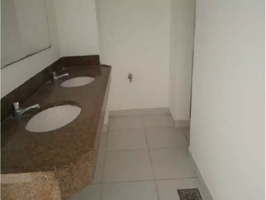 Lojas e Salas Comerciais à venda