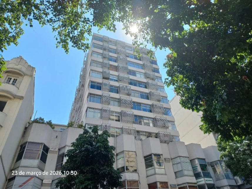 Loja à venda em leilão