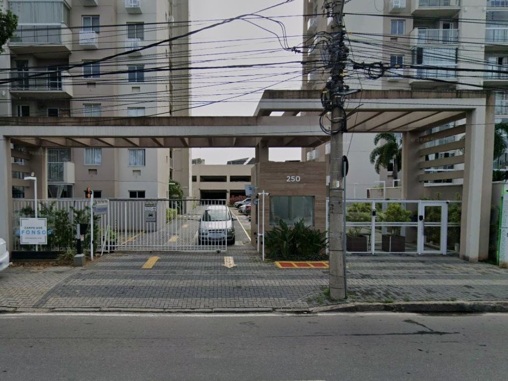 Apartamento 52 m² (privativa + comum) com 01 vaga - Marechal Hermes - Rio de Janeiro - RJ